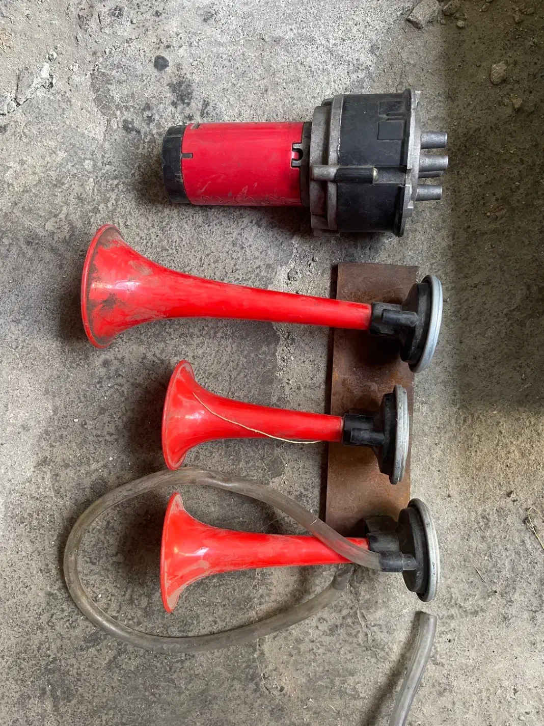 یدکی|قطعات یدکی و لوازم جانبی|سلماس, |دیوار