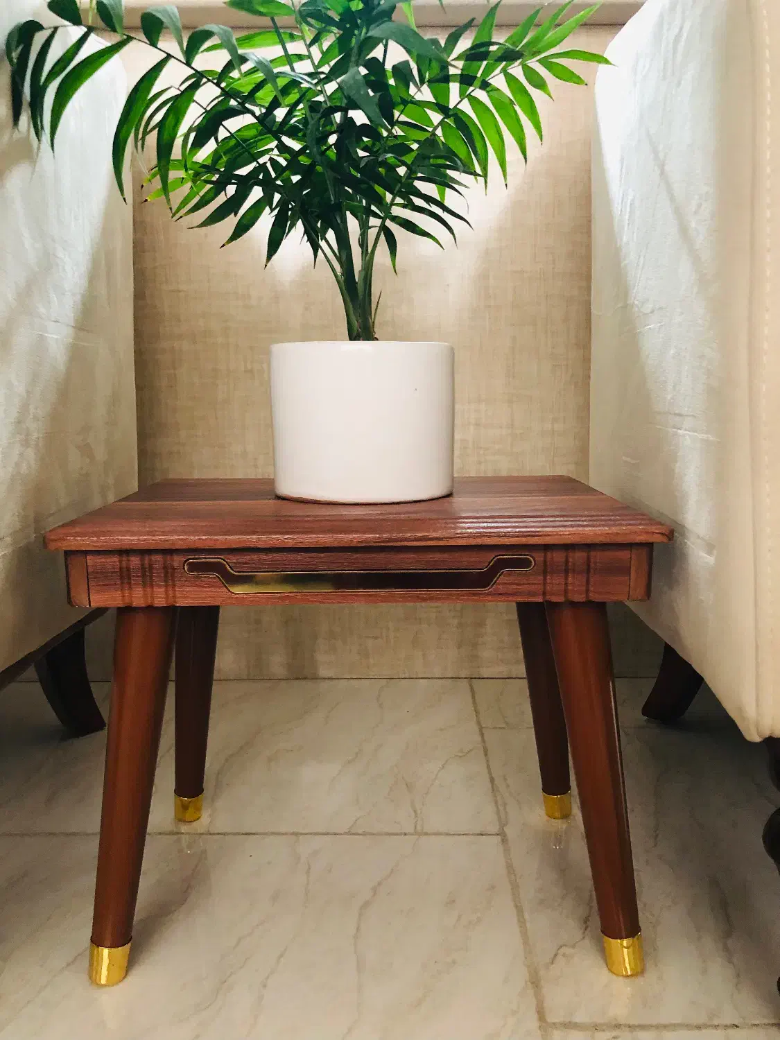 جلو مبلی|مبلمان خانگی و میز عسلی|رشت, کوی مهر|دیوار