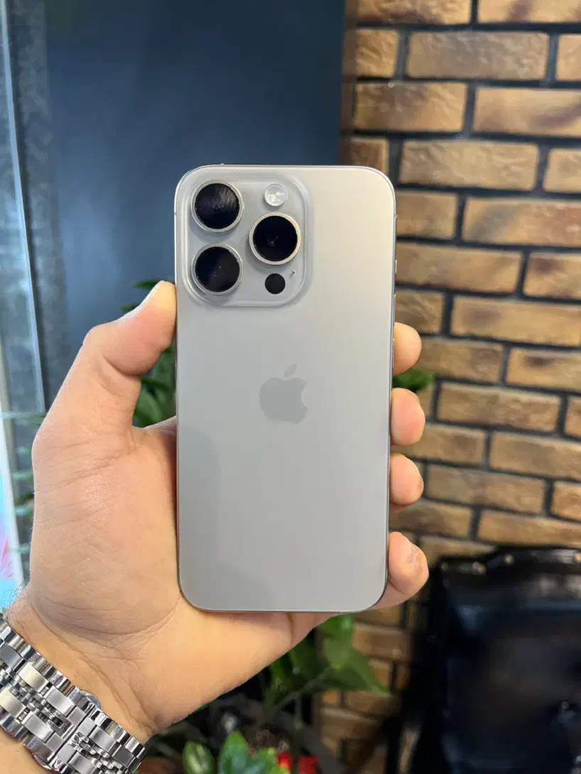 ایفون ۱۵ پرو ۲۵۶ گیگ در حد نو|موبایل|مشهد, آبکوه|دیوار