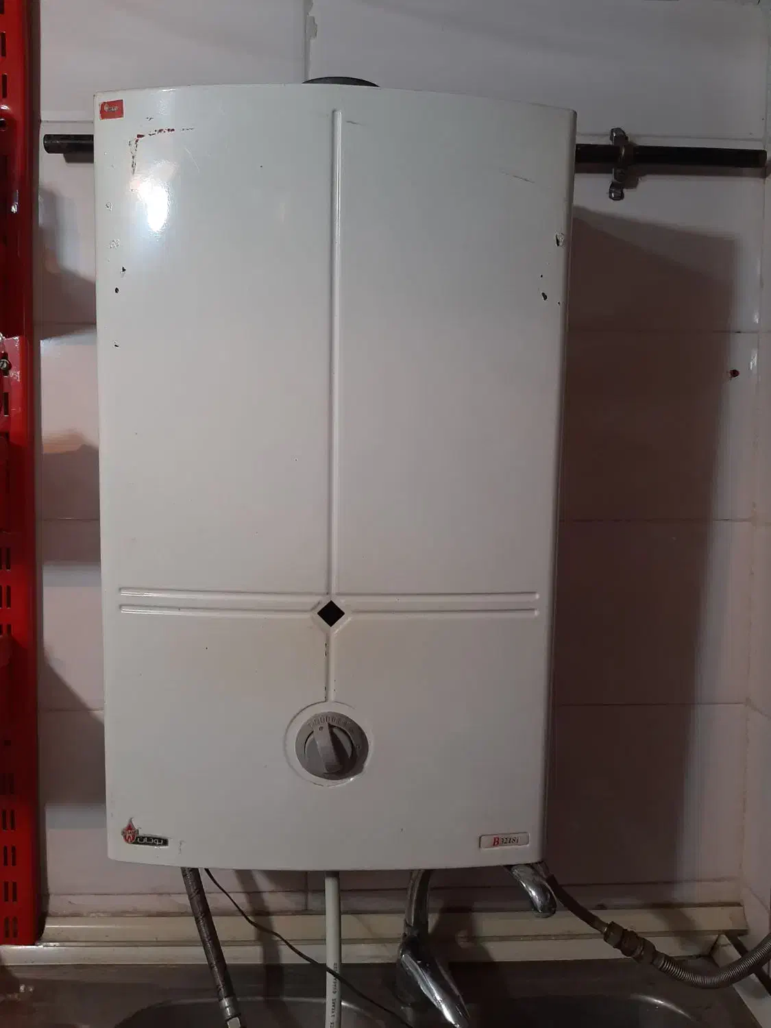 آبگرمکن فوری بوتان ۳۲۱۸i|آبگرمکن، پکیج، شوفاژ|کرمانشاه, |دیوار