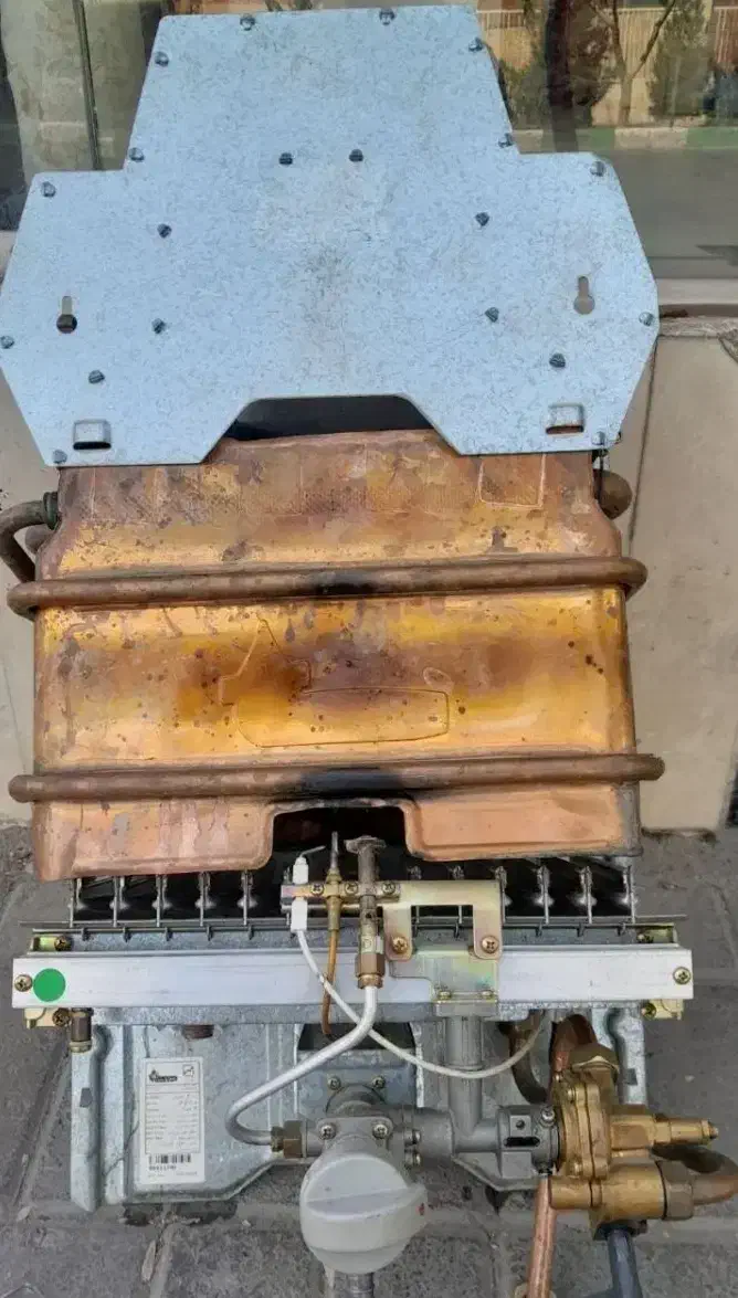 ابگرمکن دیواری بوتان B3115|آبگرمکن، پکیج، شوفاژ|تهران, سعادت‌آباد|دیوار