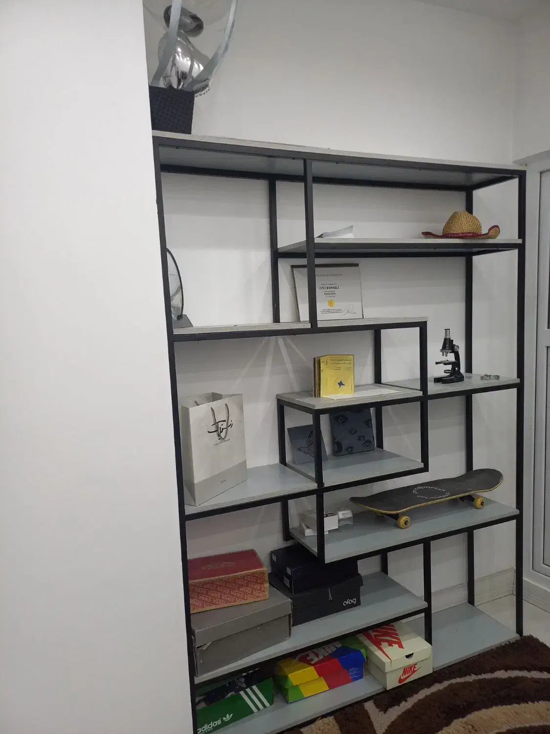 میز تحریر و کتابخانه|کتابخانه، شلف، قفسه‌های دیواری|قم, پردیسان|دیوار