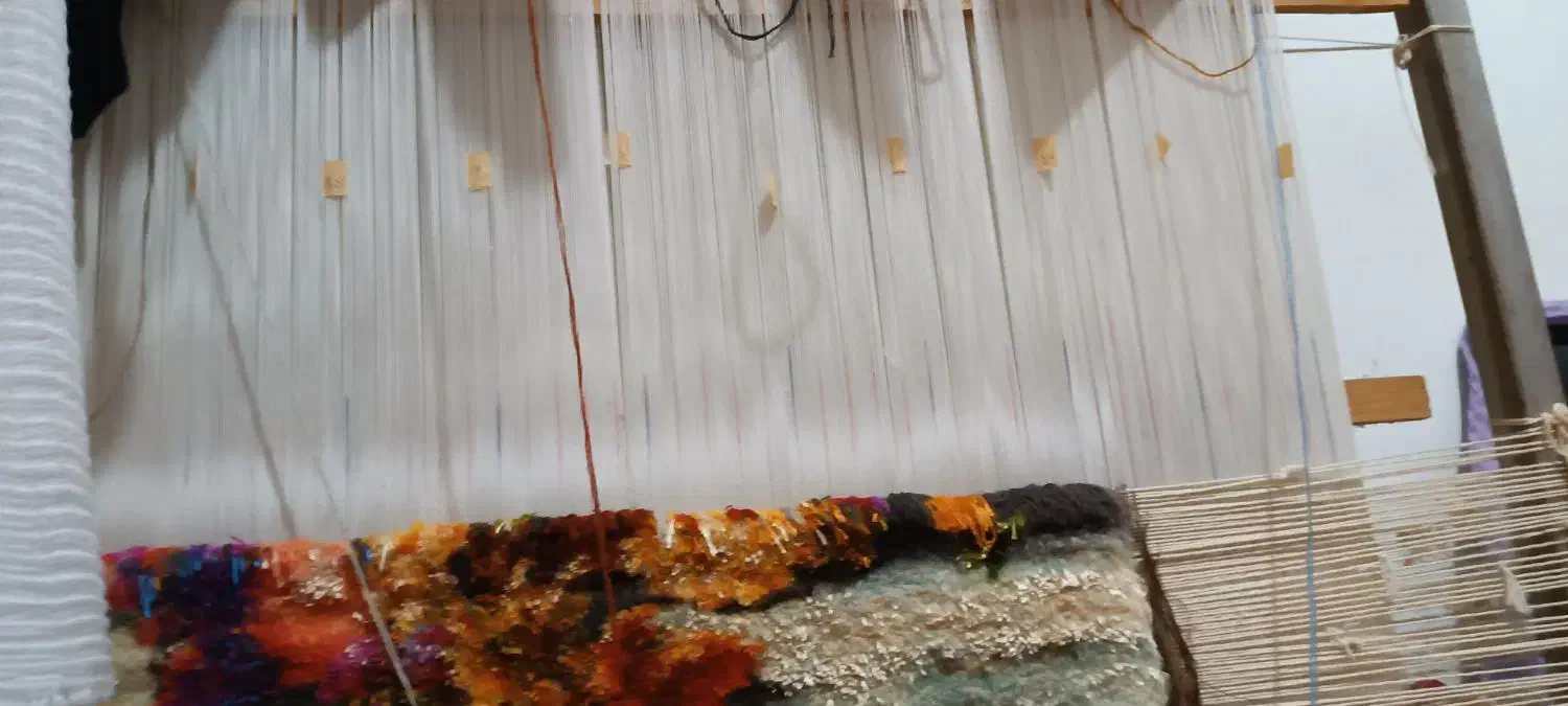 تابلوفرش نیمه کاره به همراه وسایل و دار|تابلو فرش|رشت, یخسازی|دیوار