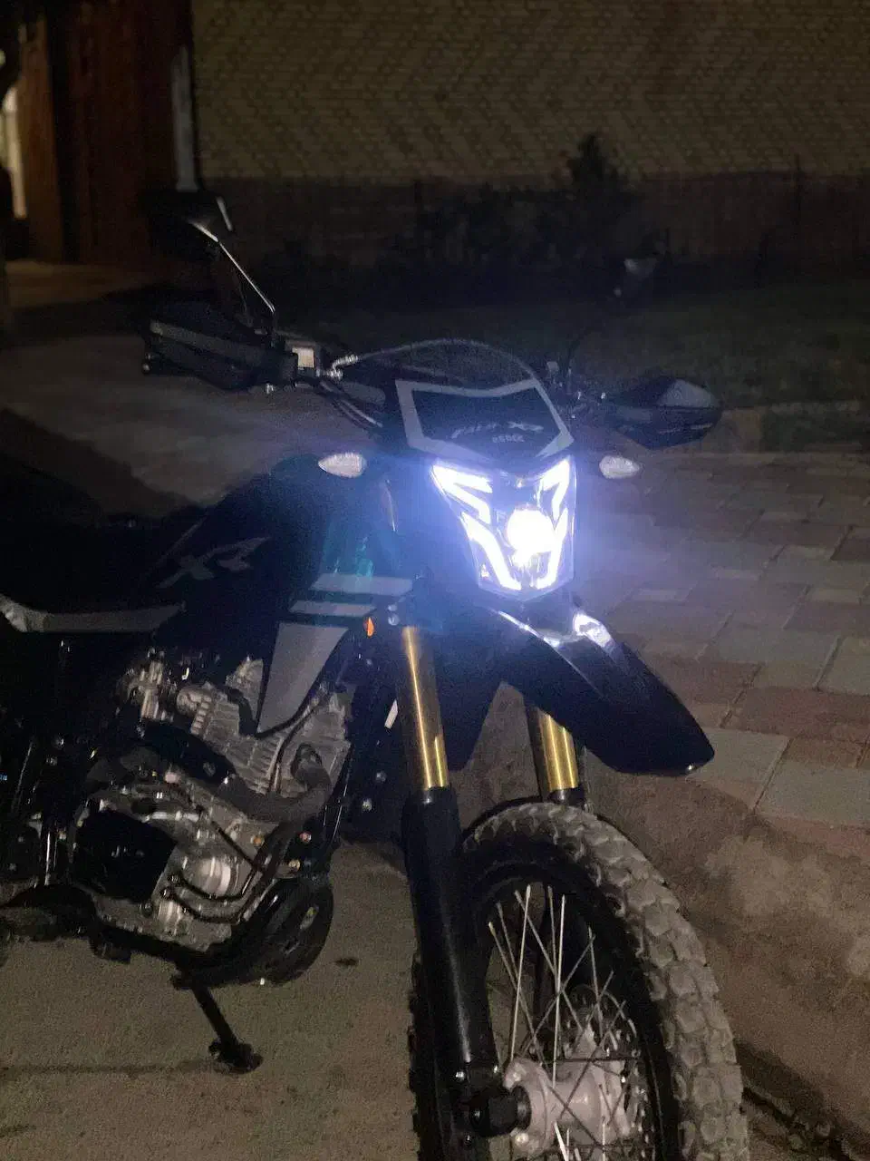 فلات XR250 تمیز|موتورسیکلت|لاجان, |دیوار