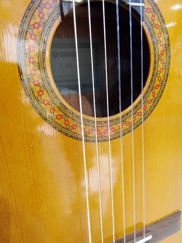 یاماها c40اورجینال|گیتار، بیس، امپلیفایر|کیش, |دیوار