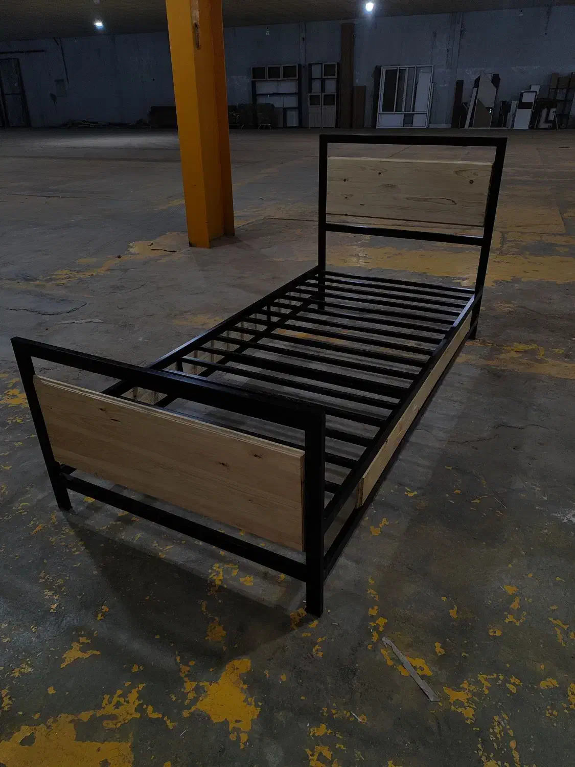 تخت فلزی|تخت و سرویس خواب|یزد, |دیوار