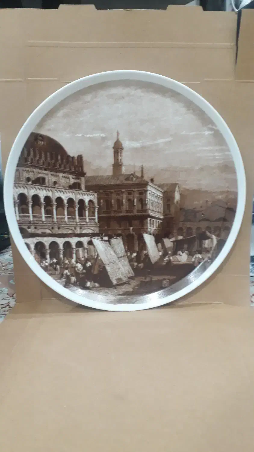 بشقاب دیوار کوب ایتالیایی|کلکسیون اشیاء عتیقه|تهران, افسریه جنوبی|دیوار