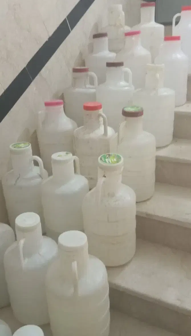 دبه خیارشور خالی|ظروف نگهدارنده، پلاستیکی، یک‌بارمصرف|بیرجند, |دیوار