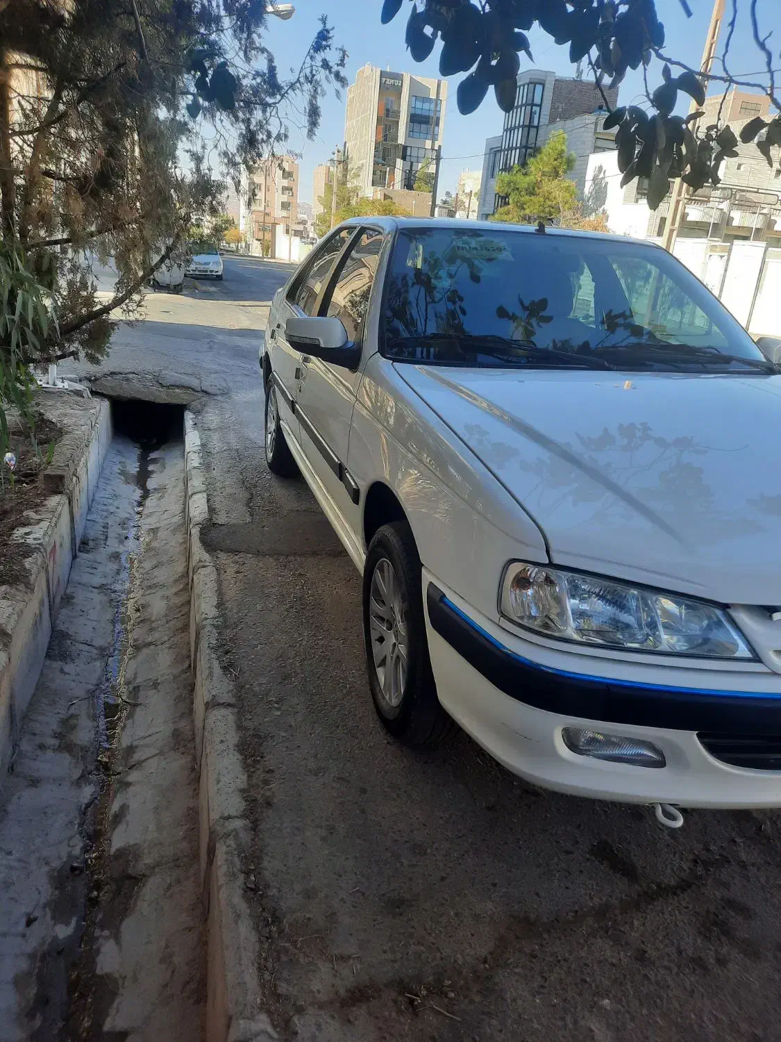 پژو پارس مدل ۴۰۱|خودرو سواری و وانت|بیرجند, |دیوار