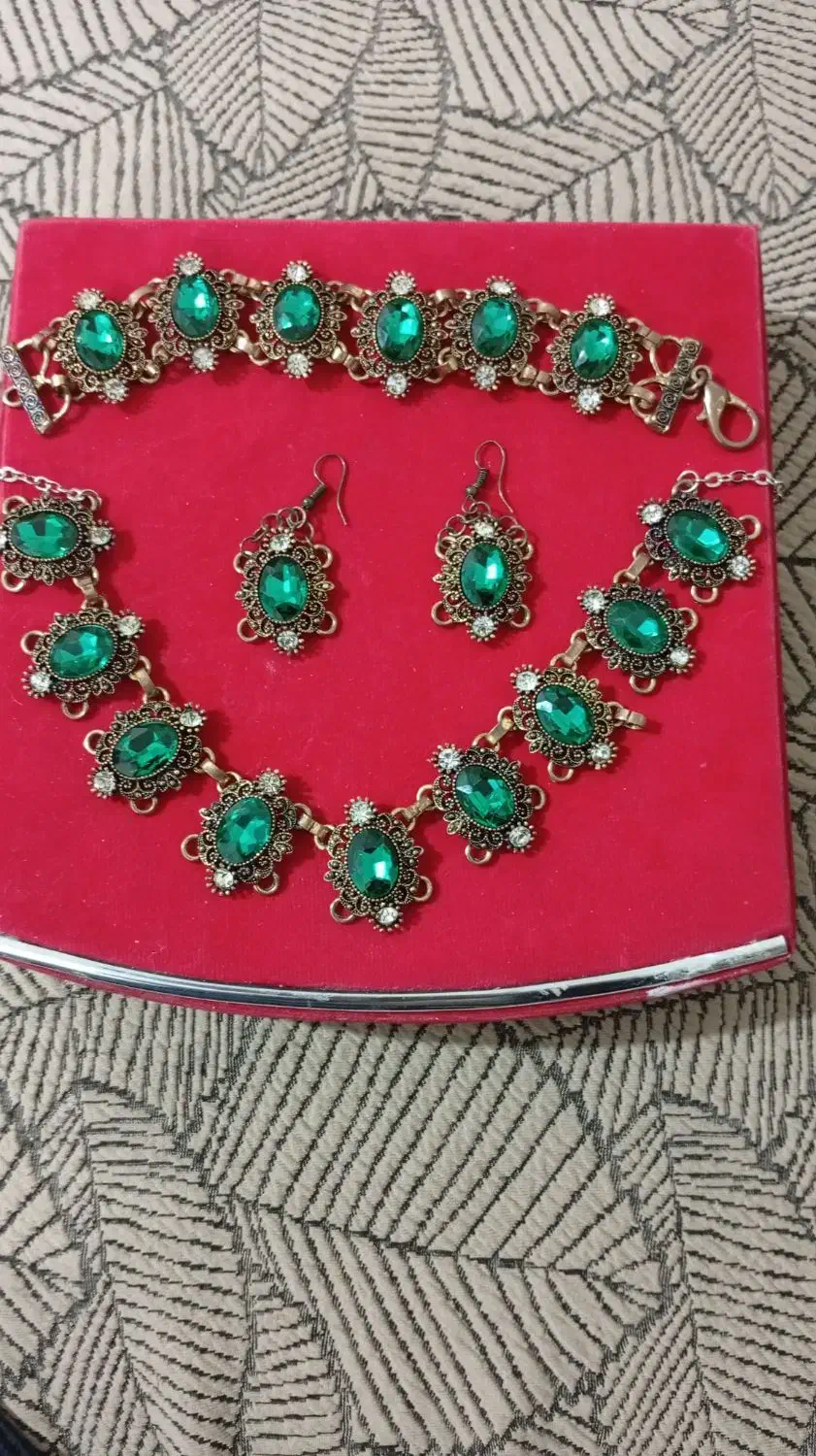 سرویس عتیقه|جواهرات|زاهدان, |دیوار