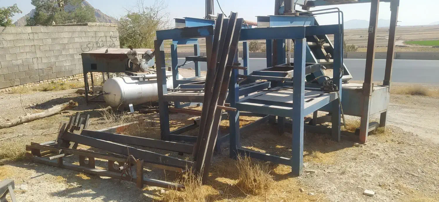 فروش کارخانه تولید کفی ماشین سه بعدی  و نمدی|قطعات یدکی و لوازم جانبی|ارسنجان, |دیوار