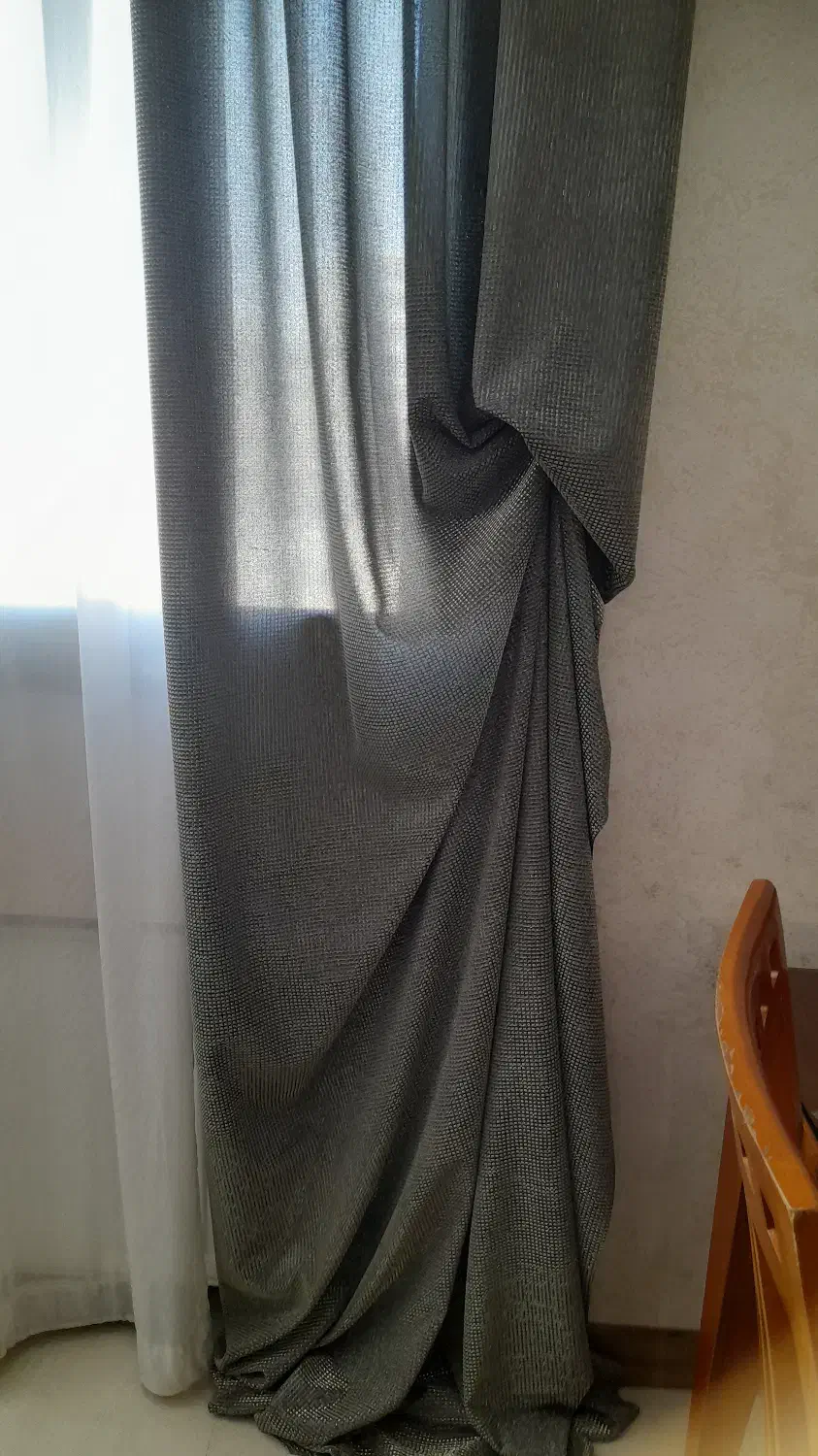 پرده حریر اسکاجی با کنار پرده نو هنوز شسته نشده|پرده، رانر، رومیزی|اصفهان, شاه پسند|دیوار