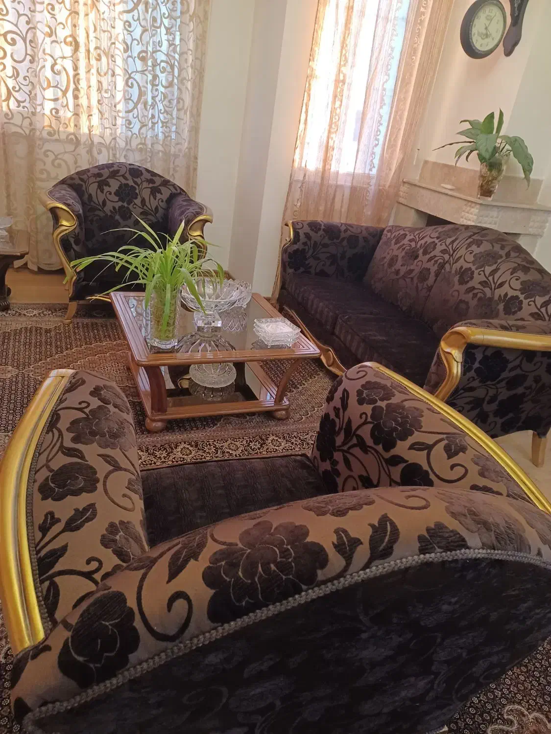 مبل راحتی پارچه تازه تعویض شده|مبلمان خانگی و میز عسلی|زنجان, |دیوار