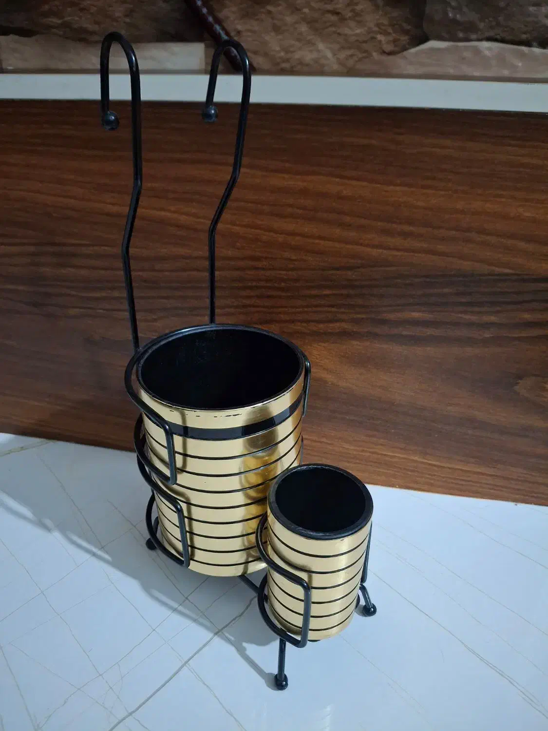 جاقاشقی|آب‌چکان و نظم‌دهنده ظروف|چهارباغ, |دیوار