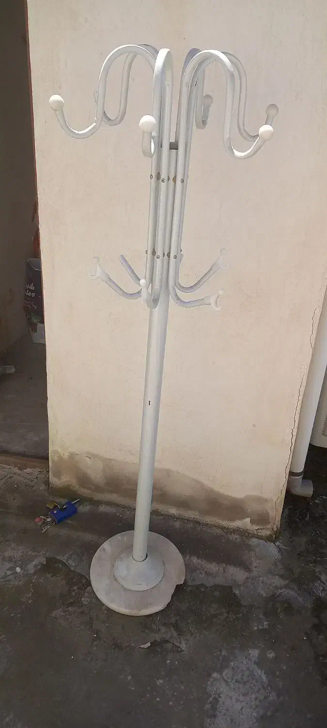 جا لباسی|بندرخت و رخت‌آویز|علی‌آباد کتول, |دیوار