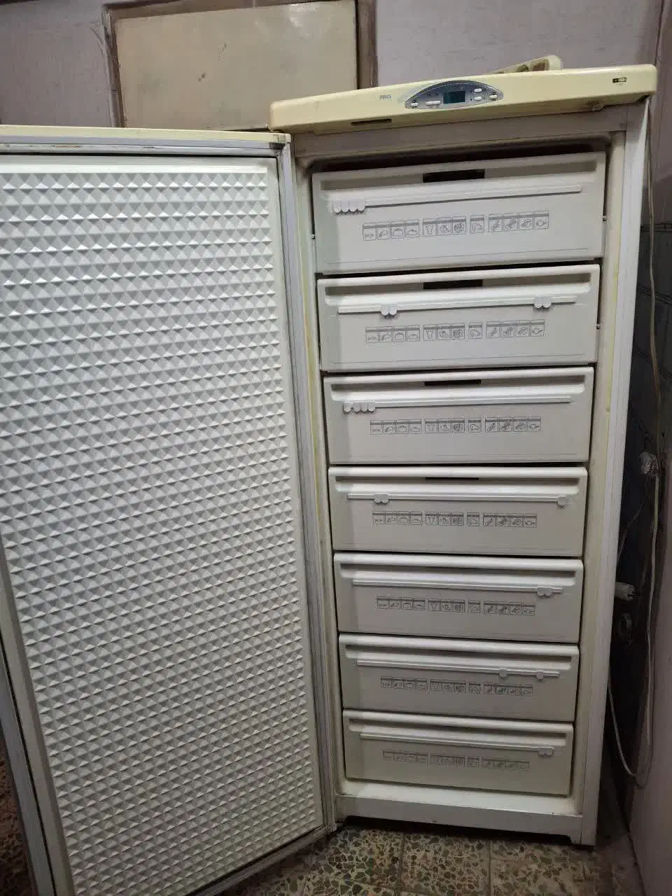 فریزر مدل پارس ۷کشو سالم و روشن|یخچال و فریزر|ری, ظهیرآباد|دیوار