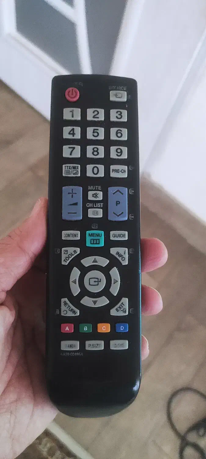 تلویزیون ۴۰ اینچ سامسونگ|تلویزیون و پروژکتور|سنندج, |دیوار