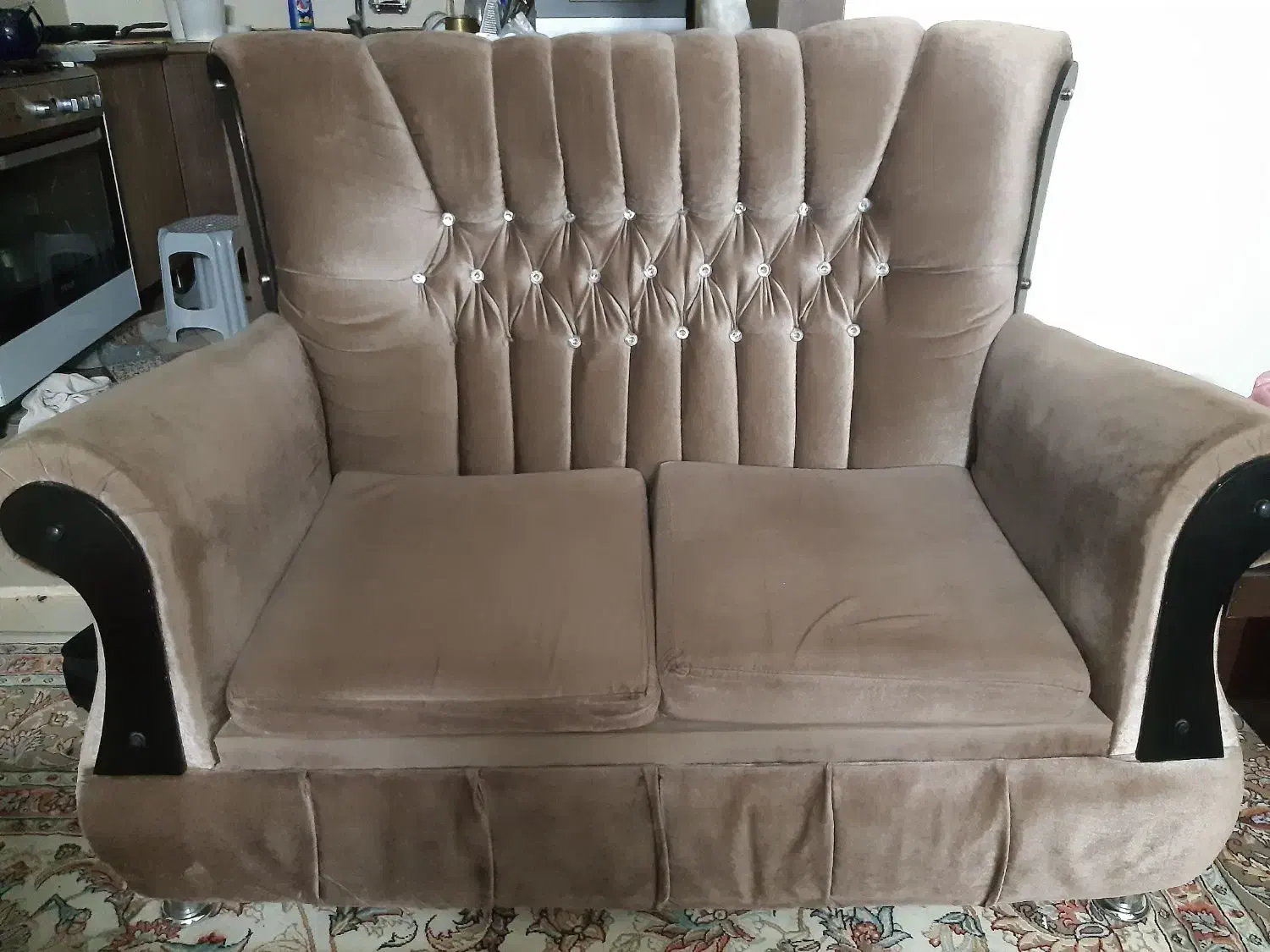 فروش مبل راحتی هفت نفره دست دوم|مبلمان خانگی و میز عسلی|طرقبه, |دیوار