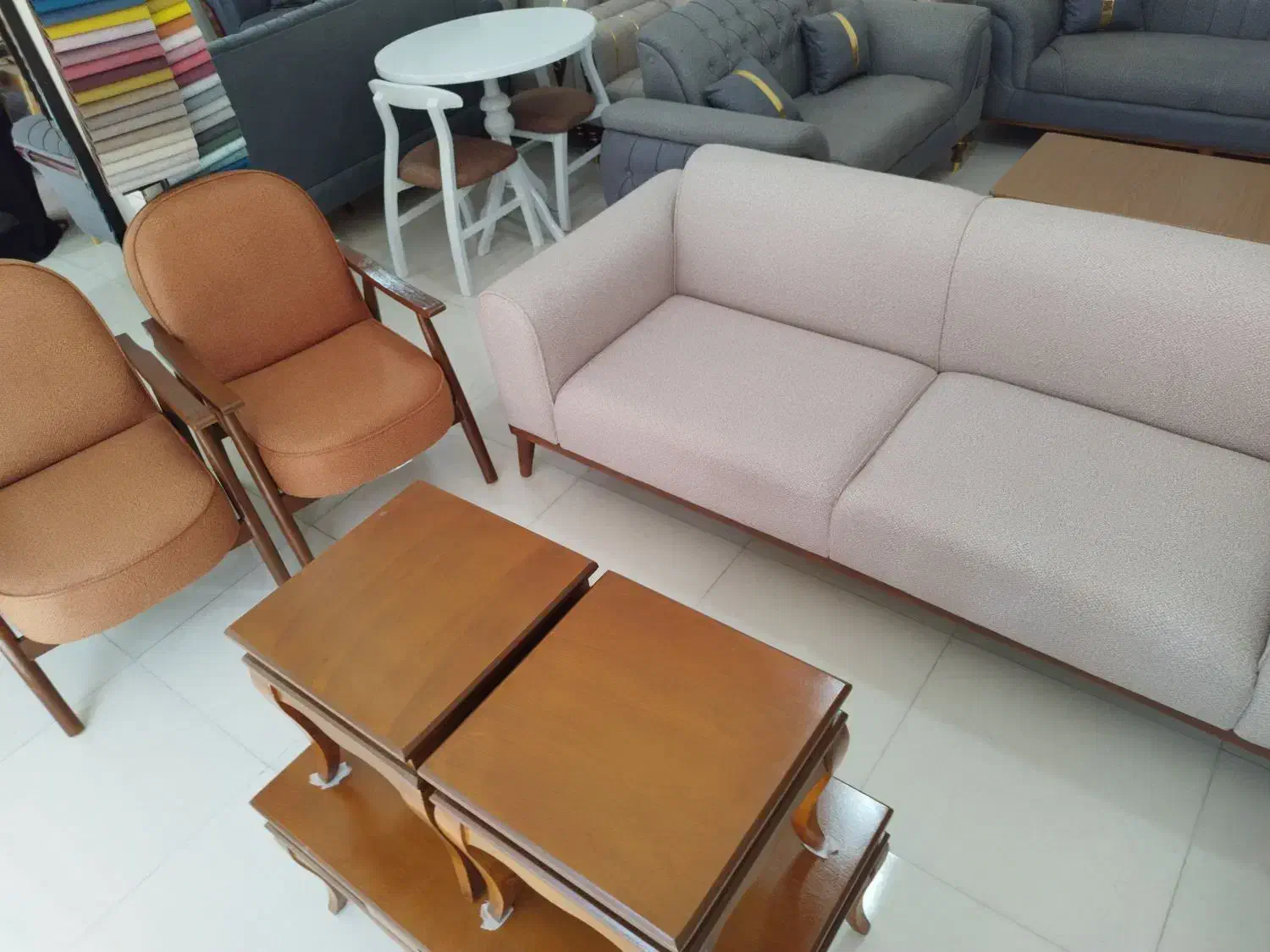 مبلمان گنجینه|مبلمان خانگی و میز عسلی|محمدشهر, محمدشهر|دیوار