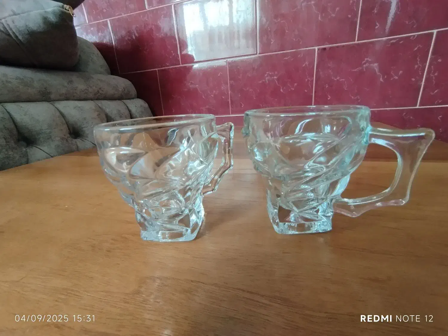 استکان|ظروف سرو و پذیرایی|بوئین زهرا, |دیوار