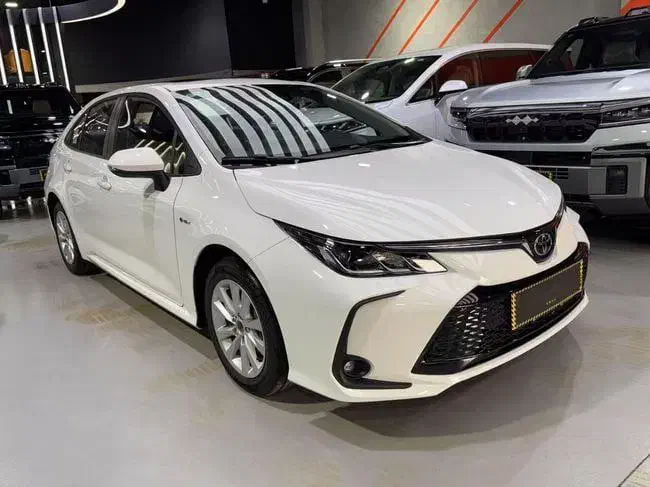 تویتا کرولا 2025 هیبریدی|خودرو سواری و وانت|تبریز, |دیوار