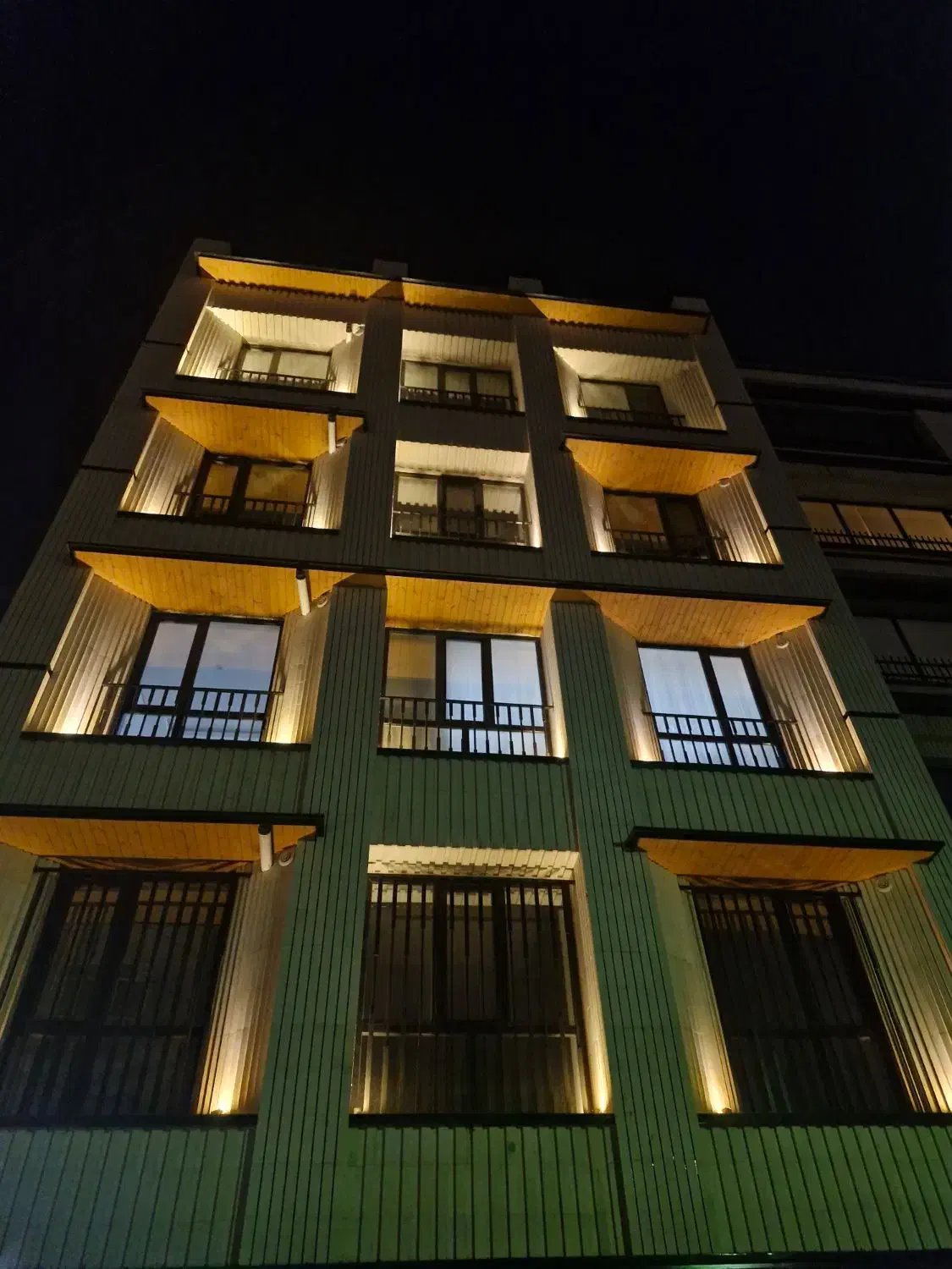 اپارتمان  ۱۲۰ متری خ مصطفی خمینی بهار|فروش آپارتمان|اراک, |دیوار