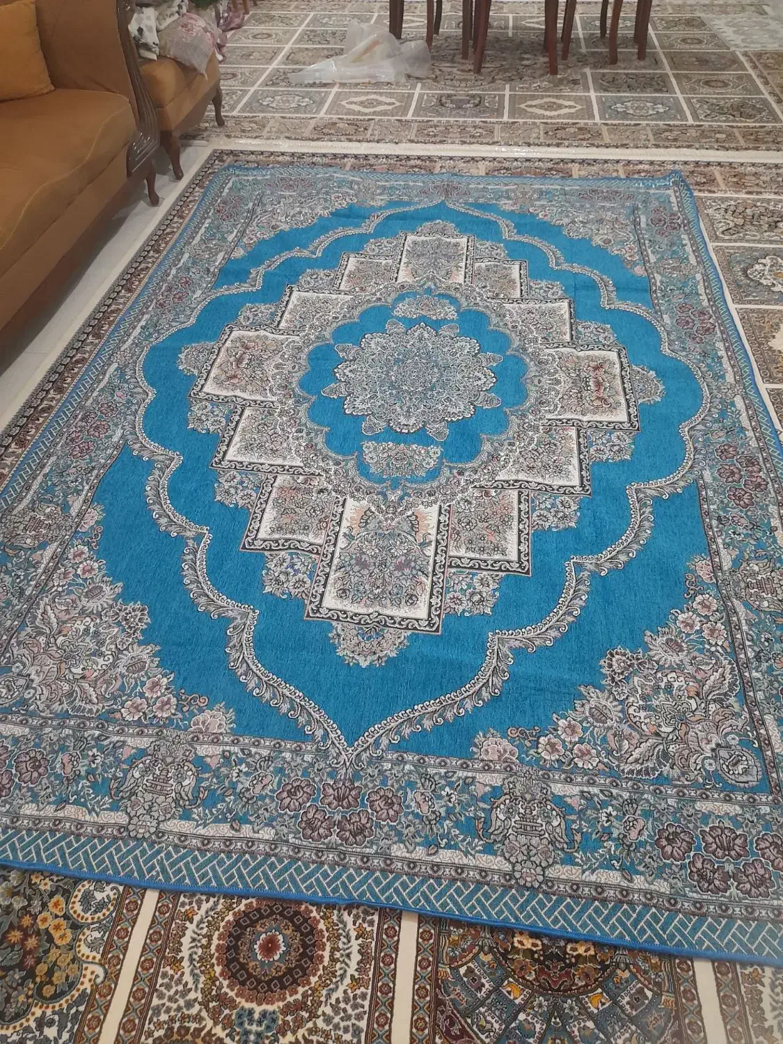 رو فرشی|روفرشی|نیشابور, گنبد سبز|دیوار