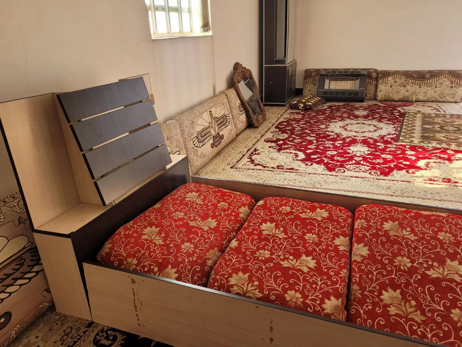 تخت خواب یک نفره|تخت و سرویس خواب|هندیجان, |دیوار