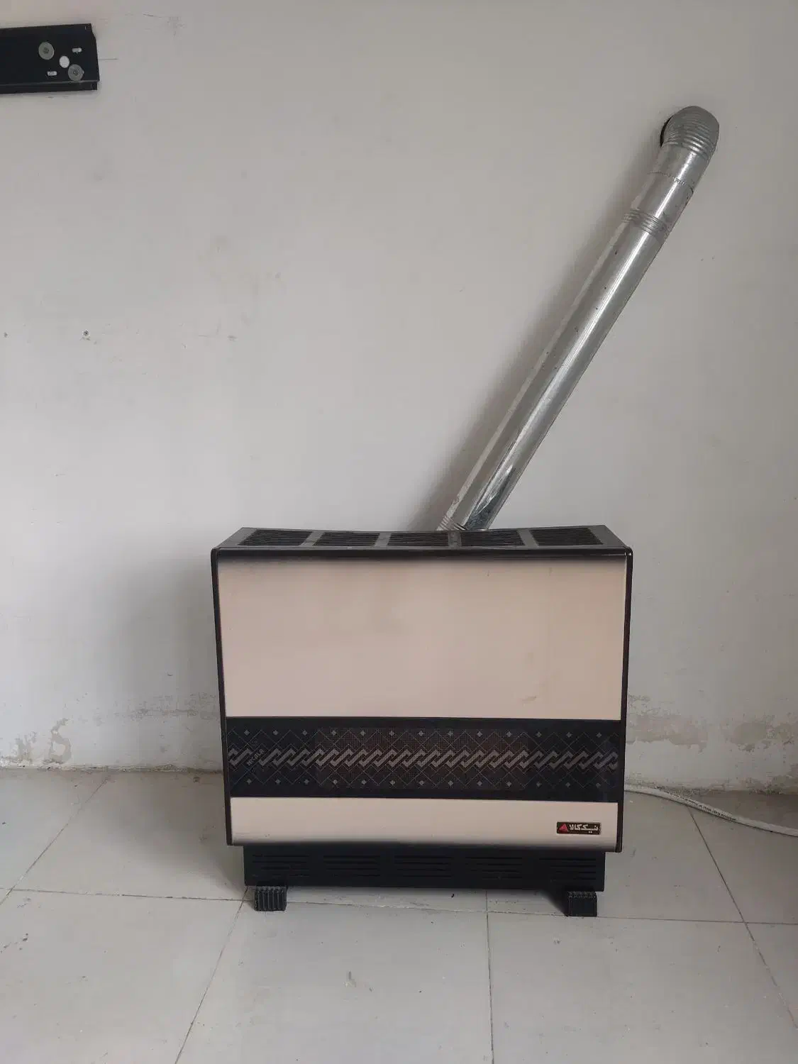 بخاری و فرش فوری فروشی|فرش|رشت, لاکان|دیوار