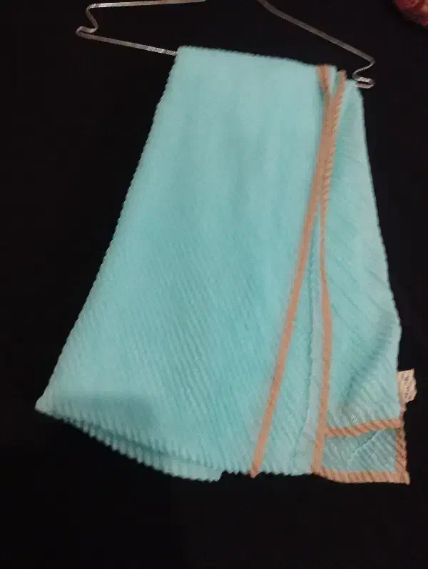 شال|لباس|میانه, |دیوار