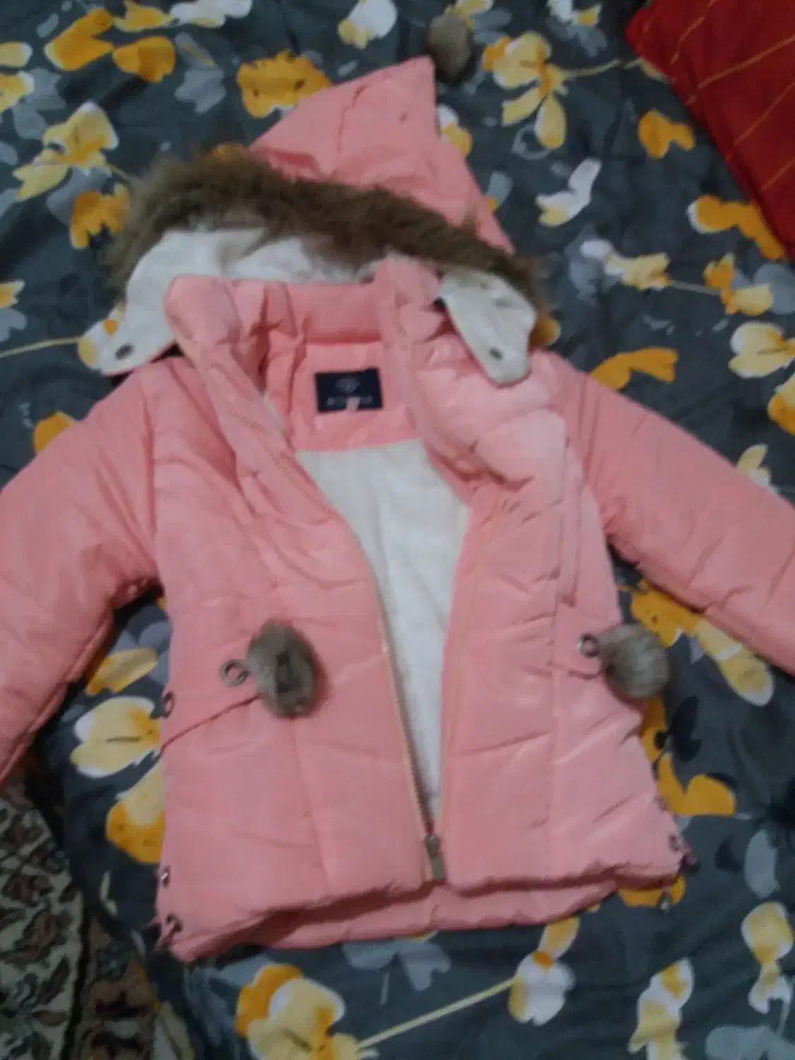 کاپشن دخترانه|لباس|رشت, استقامت ۱|دیوار