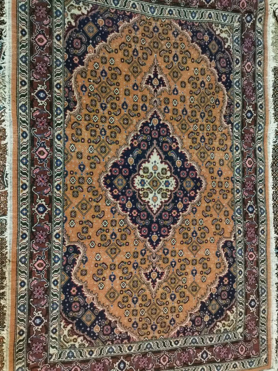 یک جفت فرش دست بافت ابریشم عالی|فرش|اردبیل, |دیوار