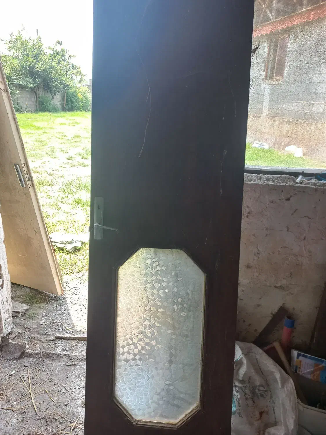 درچوبی قدیمی بدون چارچوب|مصالح و تجهیزات ساختمان|کوچصفهان, |دیوار