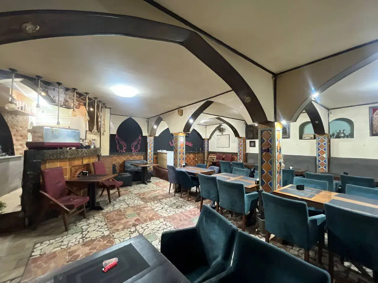 280 متر سفره خانه سنتی با جواز و وسایل|اجارهٔ مغازه و غرفه|تهران, میدان ولیعصر|دیوار