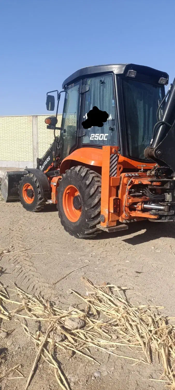 بیل بهکو|خودرو سنگین|تهران, آبشار تهران (دریاچه)|دیوار