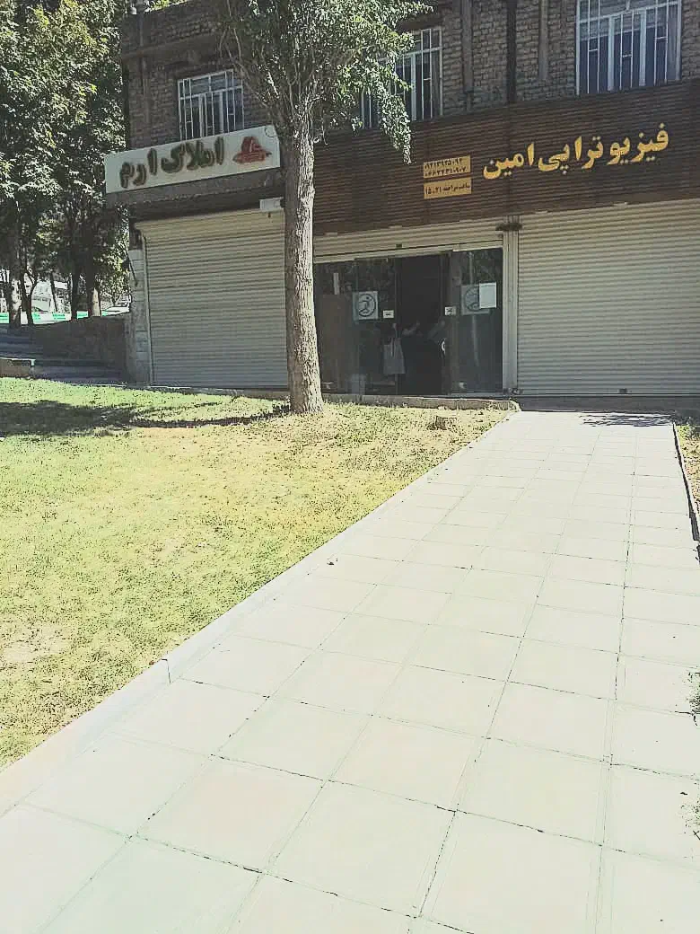 مغازه تجاری ابتدای فاز یک اندیشه|اجارهٔ مغازه و غرفه|بروجرد, |دیوار