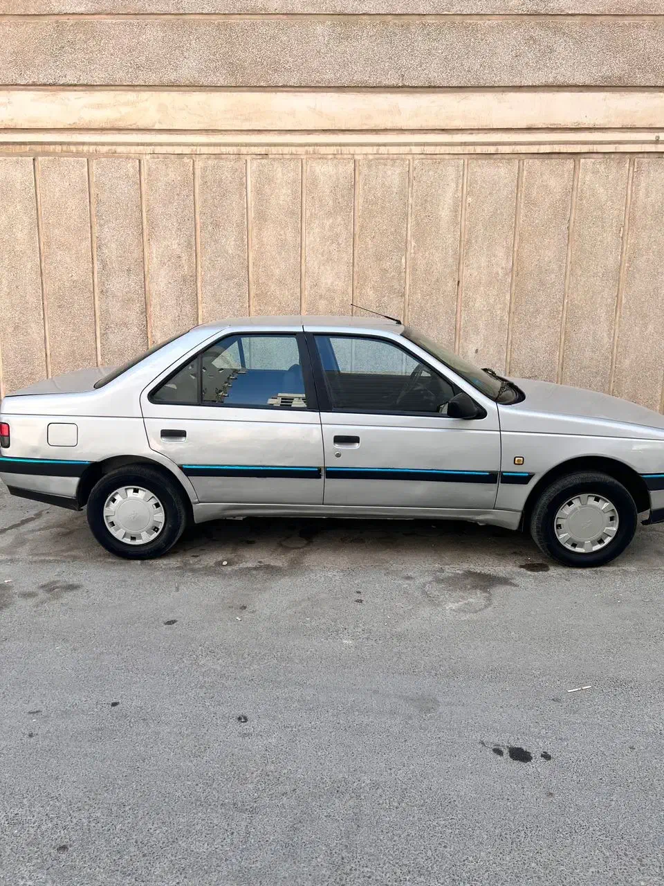 پژو ۴۰۵ تمام فابریک|خودرو سواری و وانت|بندرعباس, |دیوار