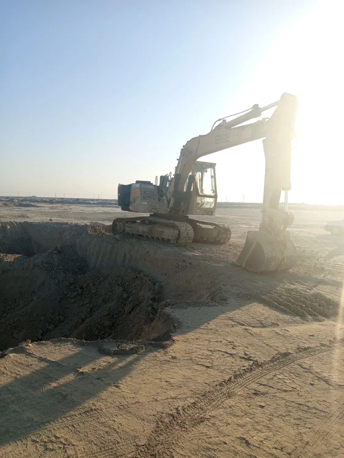 بیل مکانیکی 912زنجیری|خودرو سنگین|زابل, |دیوار