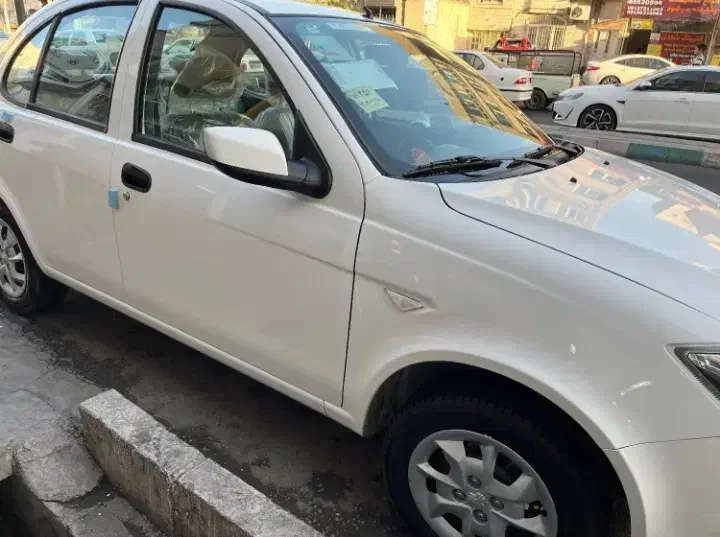 ساینا،۱۴۰۳، در حد خشک|خودرو سواری و وانت|قروه, |دیوار