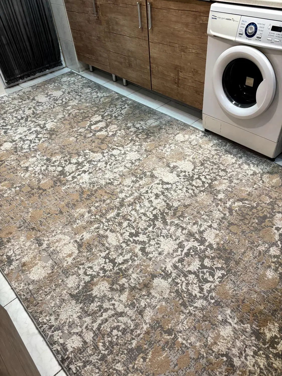 فرش فانتزی|فرش|اندیشه, اندیشه فاز ۴|دیوار