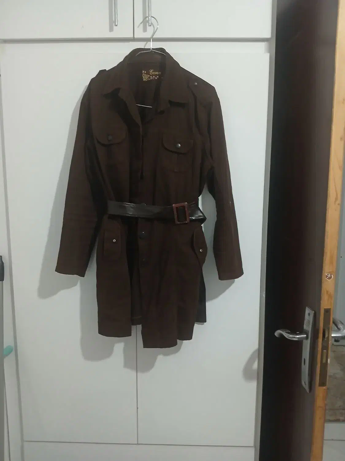 لباس|لباس|گلبهار, نوبهار|دیوار