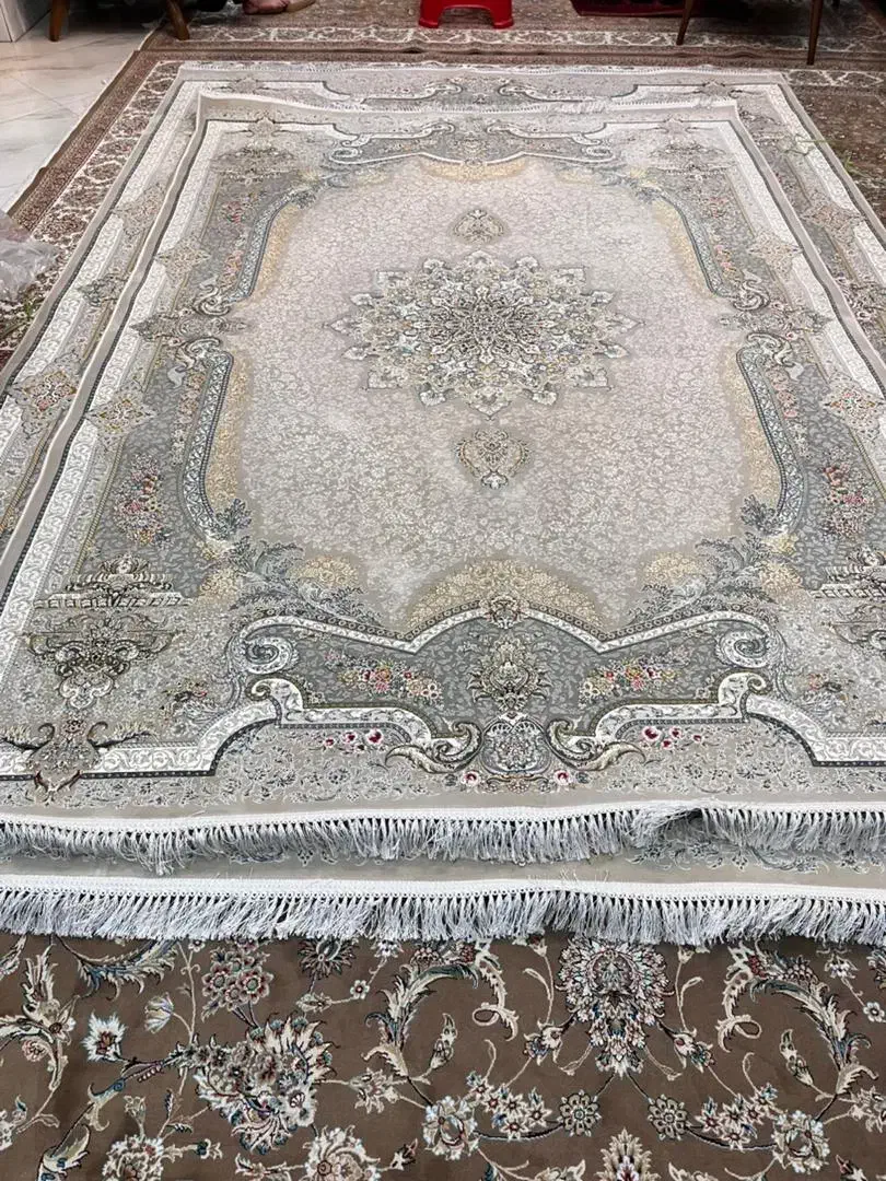 ۲ عدد فرش قیطران|فرش|نسیم‌شهر, |دیوار