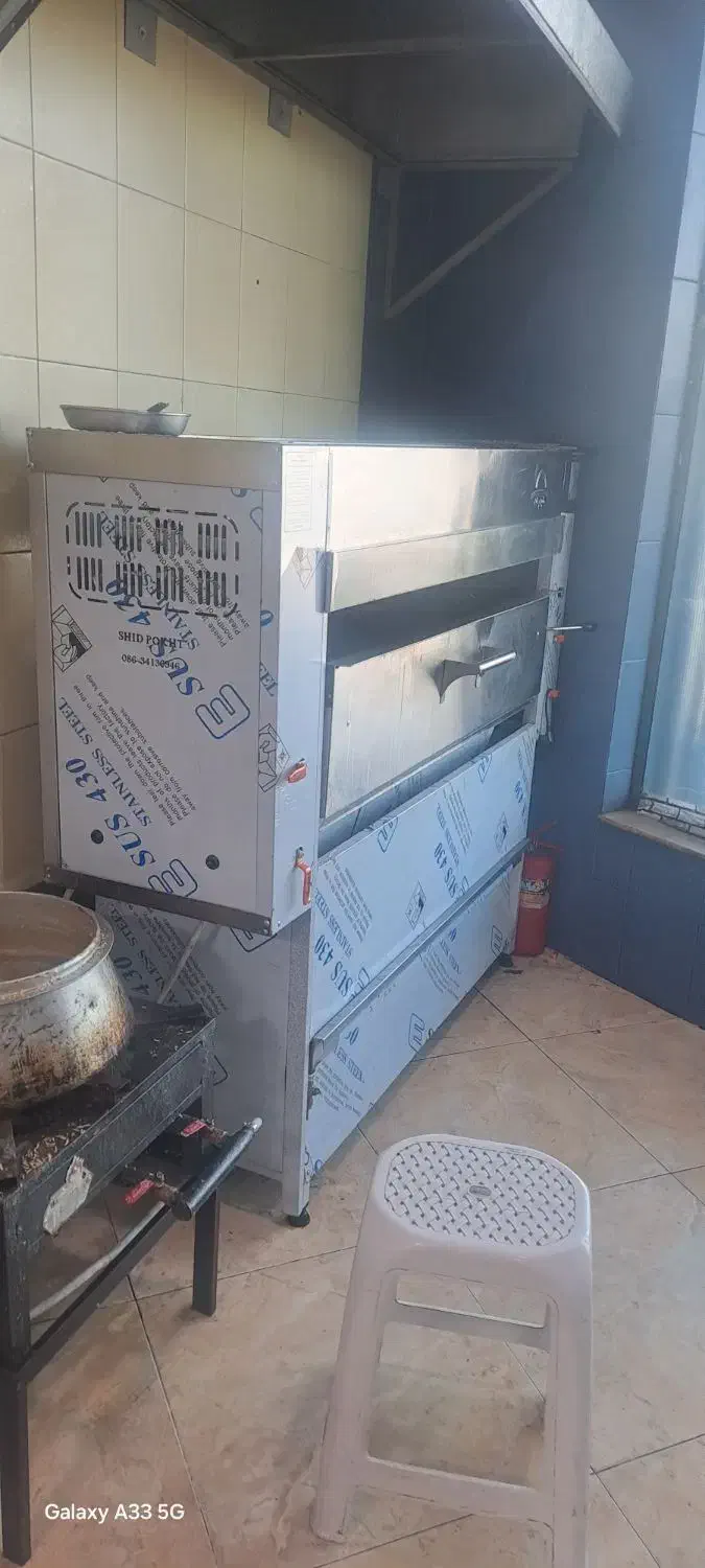 واگذاری رستوران. بیرون. بر شهر صدرا|کافی‌شاپ و رستوران|صدرا-فارس, فاز ۱|دیوار