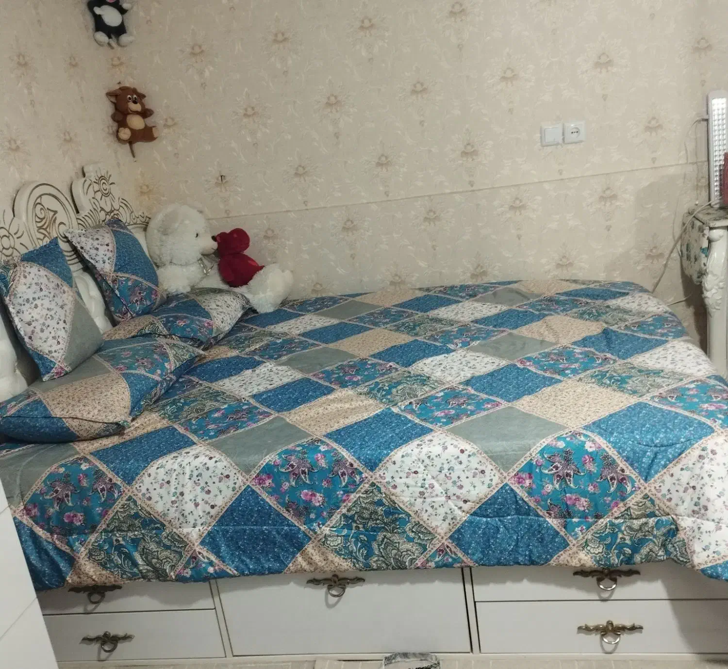 تخت خواب دونفره|تخت و سرویس خواب|قم, جمکران|دیوار