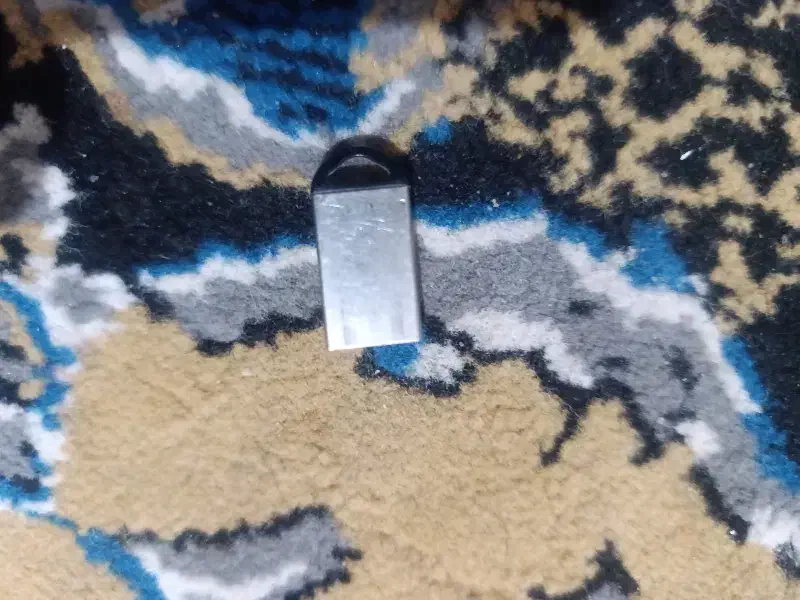 یک عدد فلش 32گیگ|قطعات و لوازم جانبی رایانه|زاهدان, |دیوار