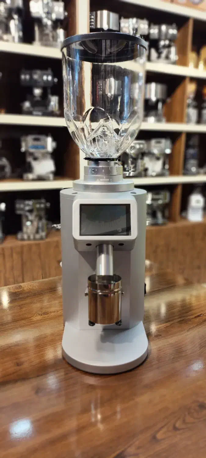 آسیاب E2000 برند هوم|کافی‌شاپ و رستوران|مشهد, شهید مطهری|دیوار