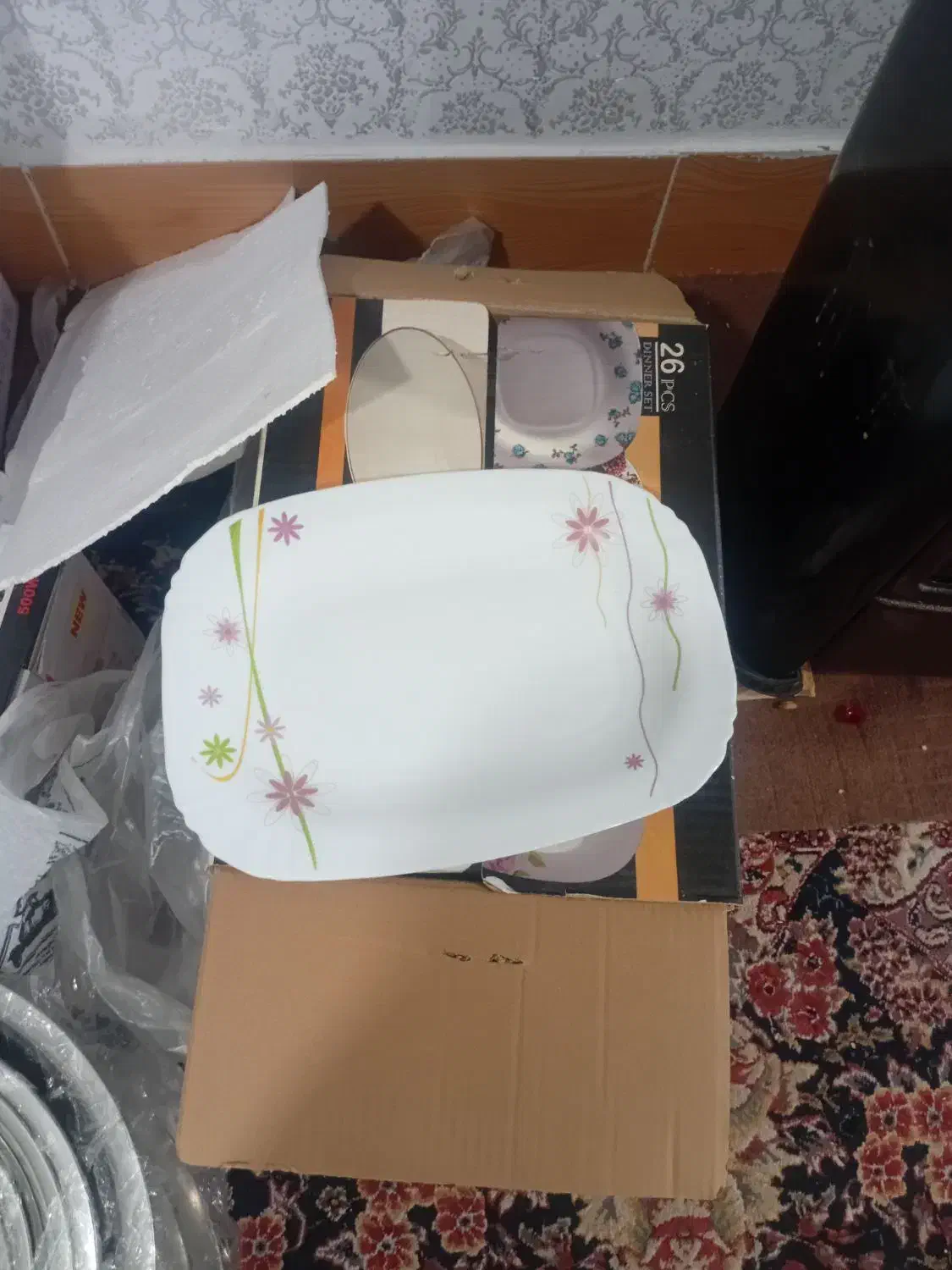 ظرف اکروپال|ظروف سرو و پذیرایی|بروجرد, |دیوار