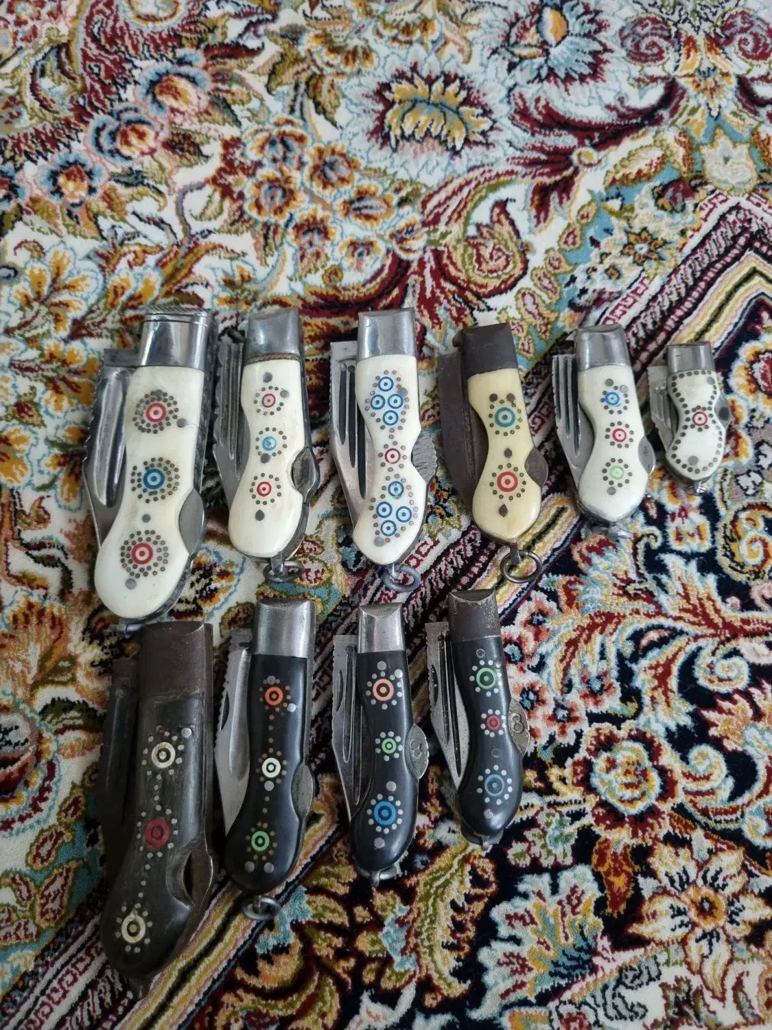 تعداد ۱۰ عدد چاقو بابا|کلکسیون اشیاء عتیقه|قزوین, |دیوار