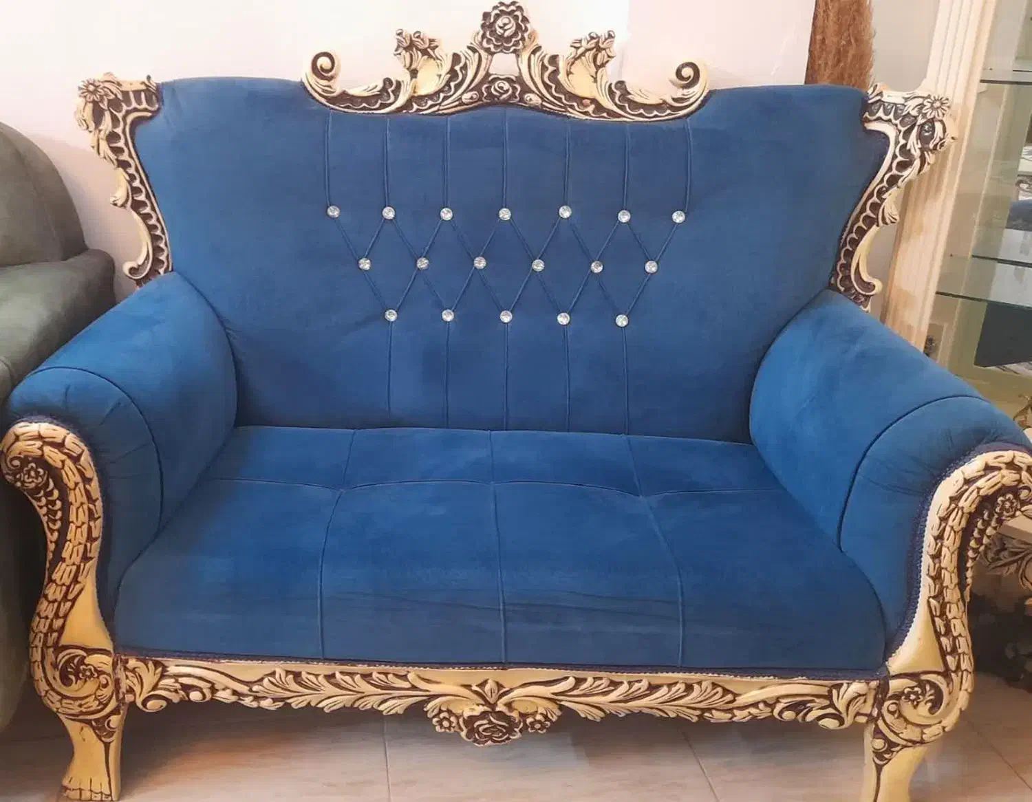 فروش مبل  همراه میز وسط وعسلی|مبلمان خانگی و میز عسلی|رودسر, |دیوار