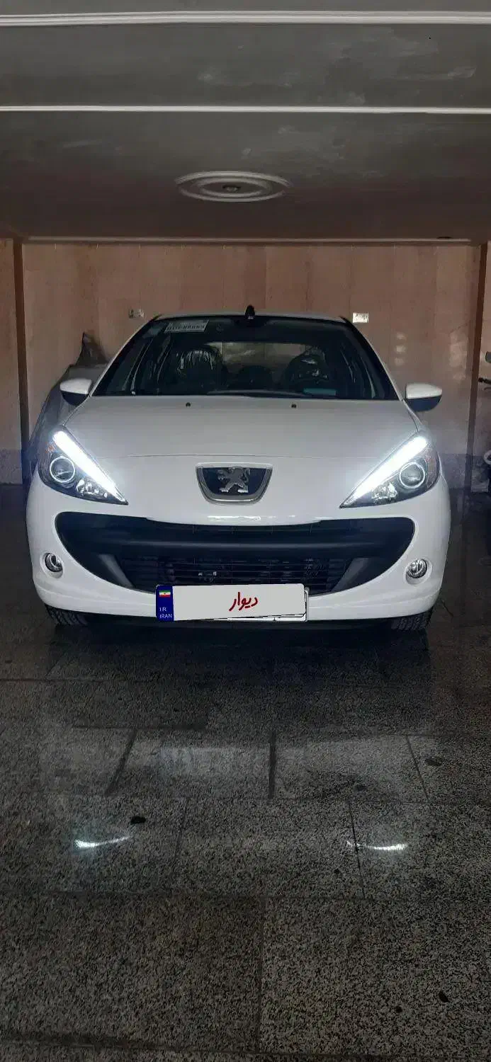 207 مدل1403 سفید|خودرو سواری و وانت|تهران, شهرک شریعتی|دیوار